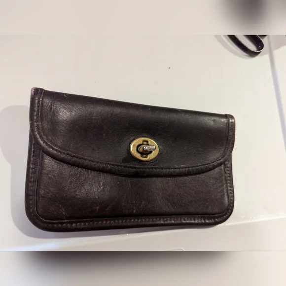 Coach Vintage Leather Clutch Rare Turnlock Goldtone Clasp 1980's - Picture 11 of 11